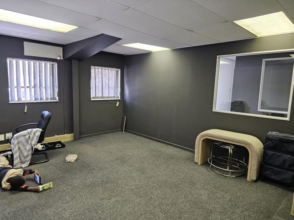 577 m² Industrial space