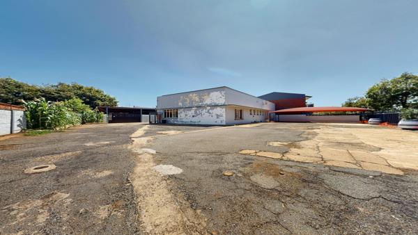300 m² Commercial space