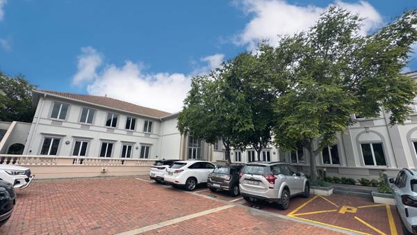 446 m² Office Space