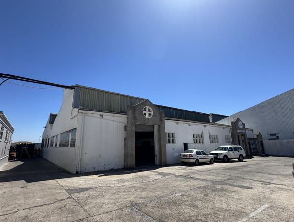 563 m² Industrial space