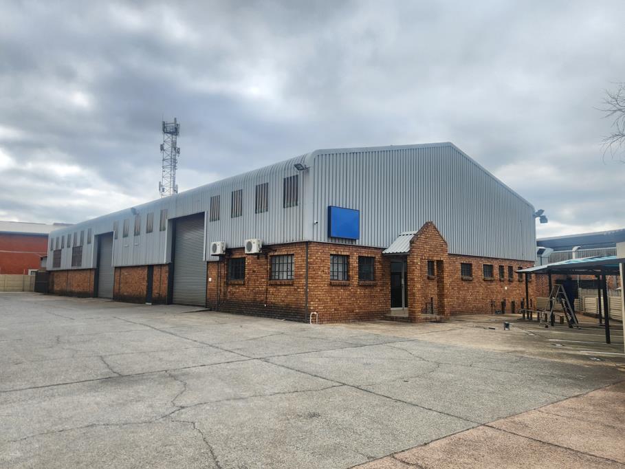 840  m² Industrial space