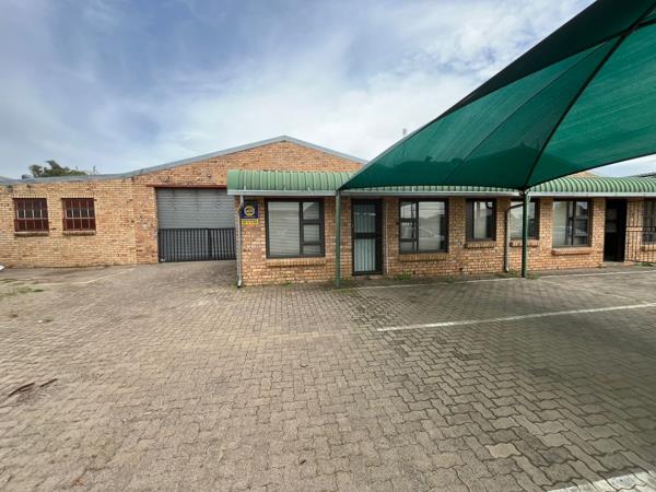 1 350  m² Commercial space