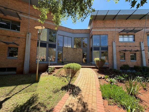 241  m² Commercial space