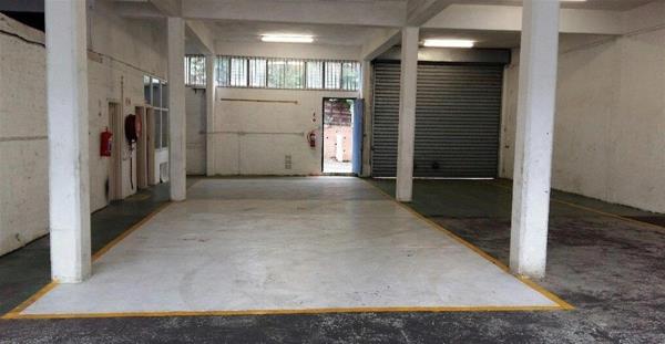 369 m² Industrial space