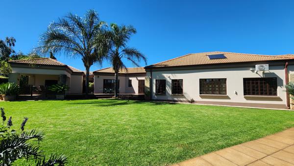 7 Bedroom House