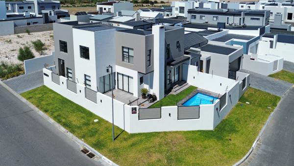 4 Bedroom House