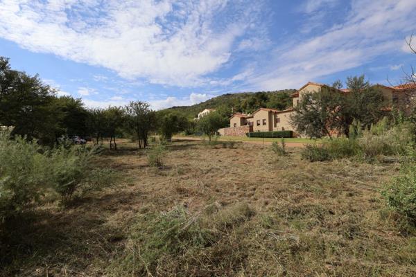 1 058 m² Land