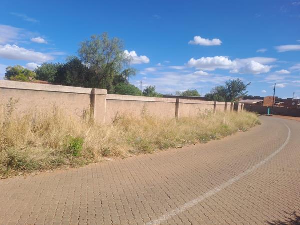 1 062 m² Land