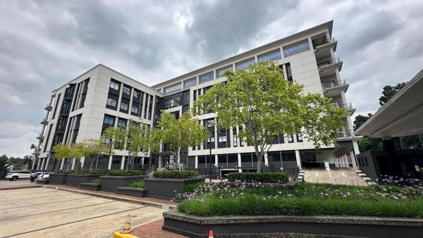 724 m² Office Space