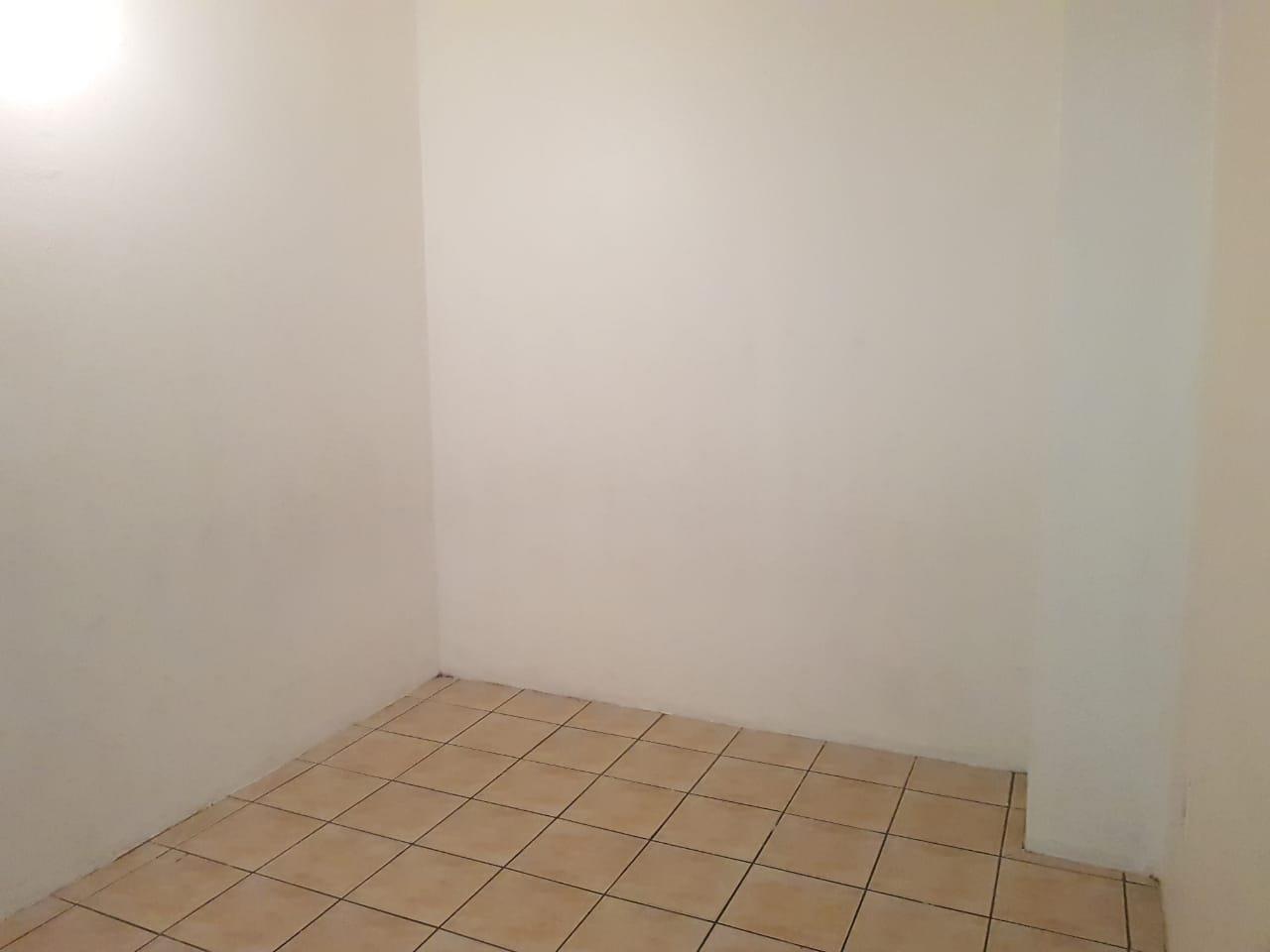 1 Bedroom Apartment in Roodepoort Central