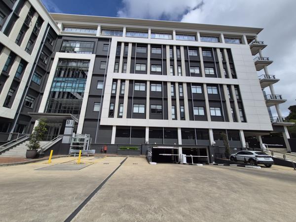 724 m² Commercial space