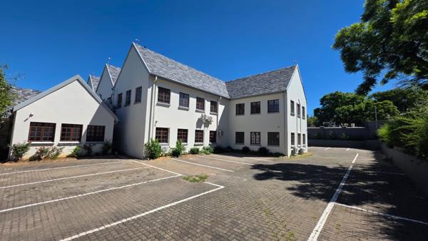 1 361 m² Commercial space