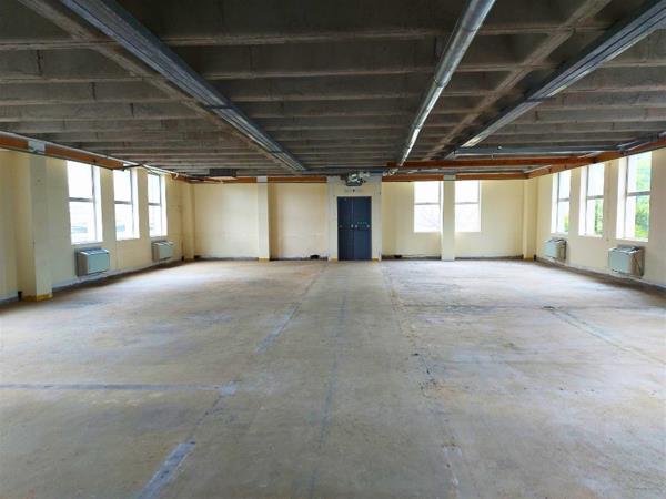 217 m² Office Space