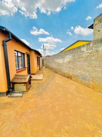 2 Bedroom House