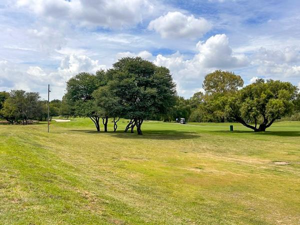 800 m² Land