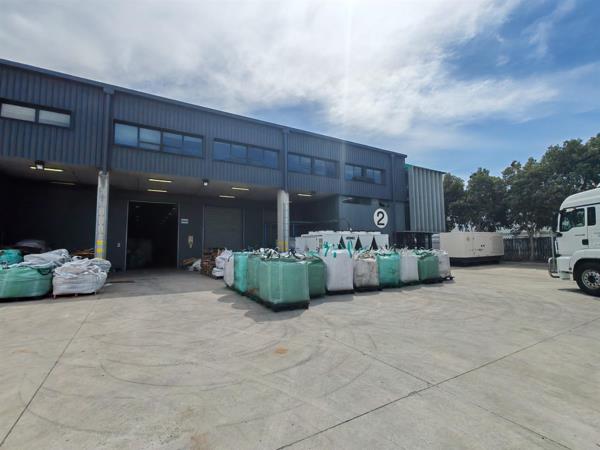2 305 m² Industrial space