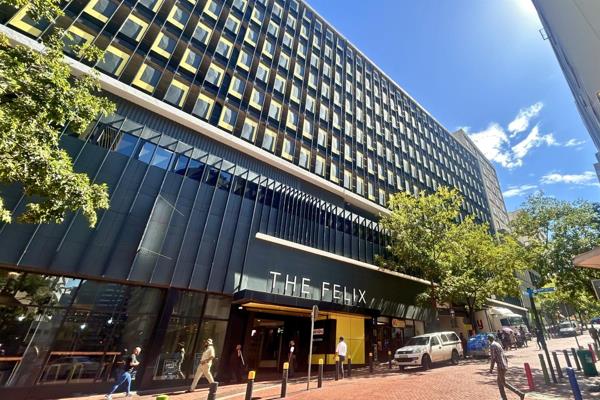 711 m² Office Space