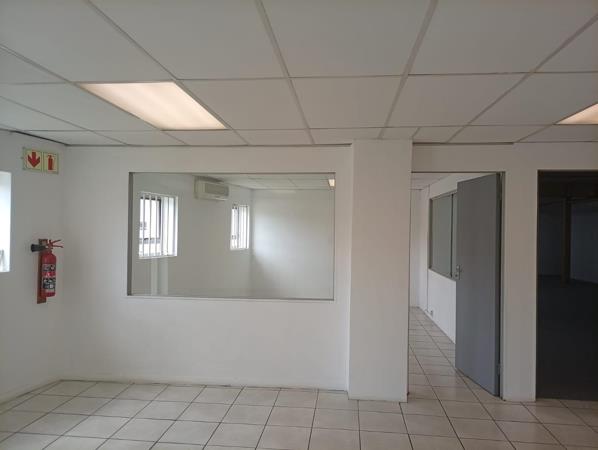484 m² Industrial space