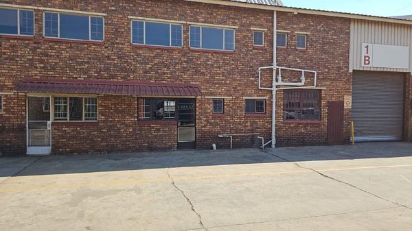 318 m² Industrial space