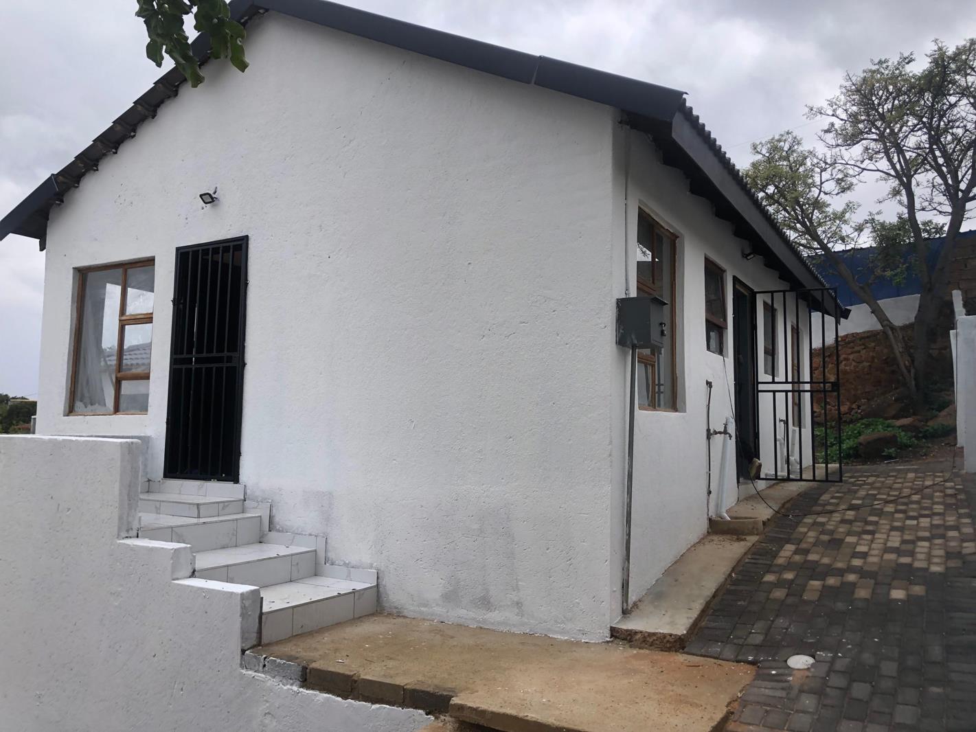 House in Soshanguve M - View 3