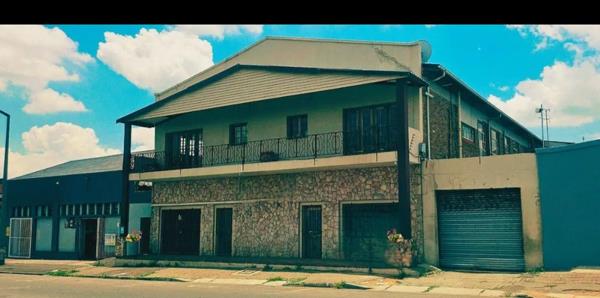 549  m² Industrial space