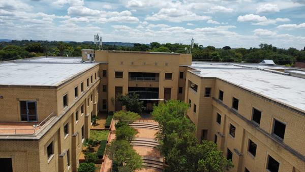 1 017 m² Commercial space