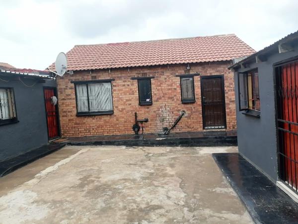 2 Bedroom House