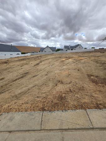 709 m² Land