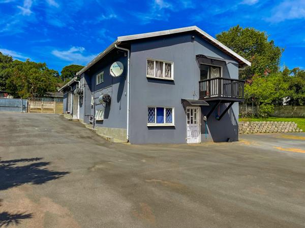 10 Bedroom House
