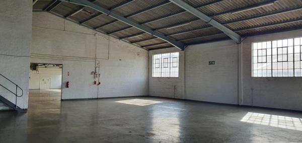 1 400 m² Industrial space