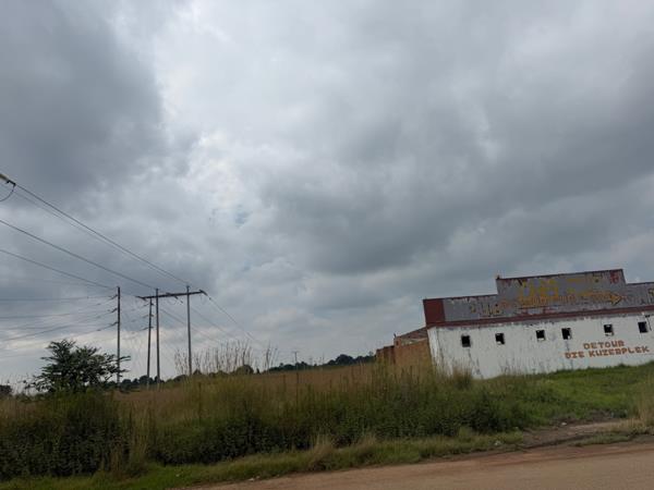 1.4 ha Land