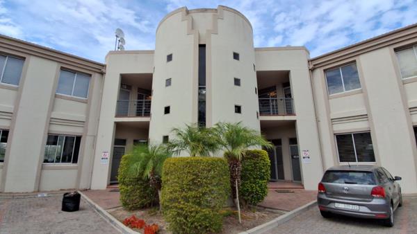 100 m² Commercial space