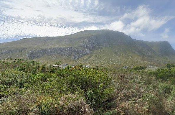 880 m² Land