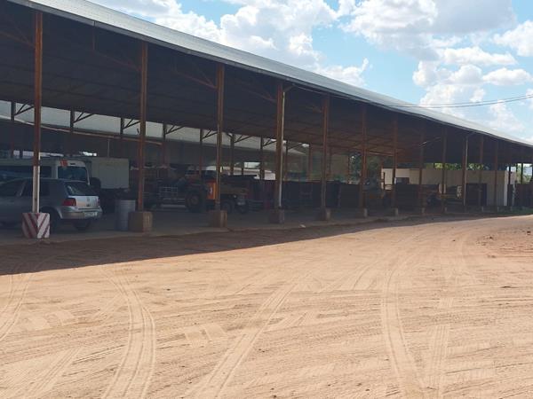 2 000 m² Commercial space