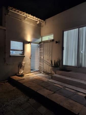 1 Bedroom House