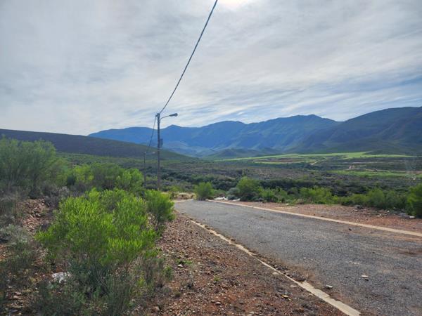 1 348 m² Land