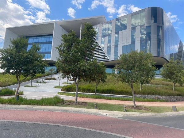 527 m² Commercial space