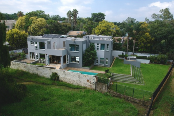 5 Bedroom House