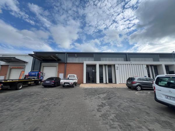 730 m² Industrial space