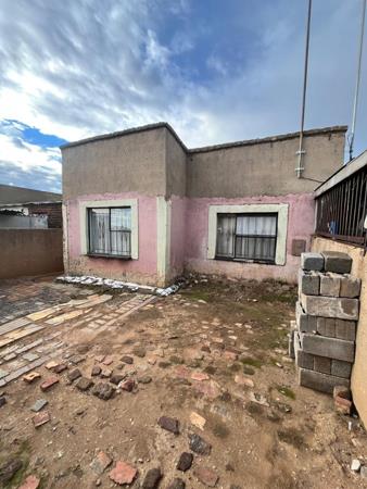 2 Bedroom House
