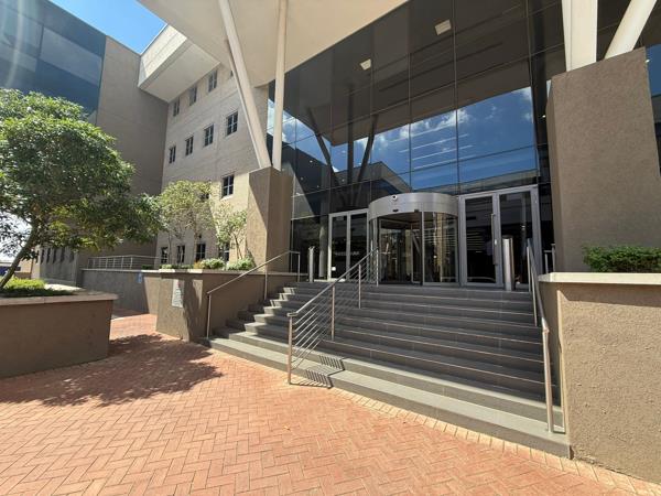 661 m² Commercial space