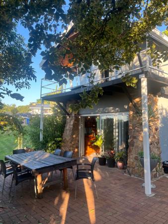 1 Bedroom Garden Cottage