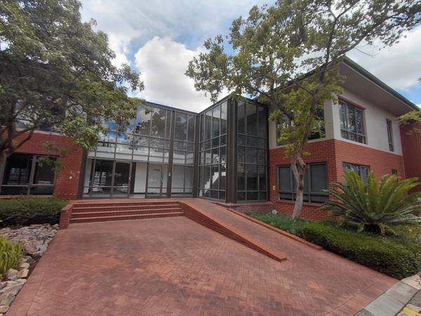 345 m² Commercial space