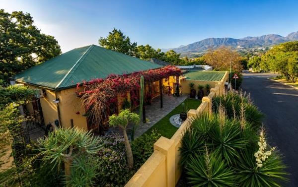 5 Bedroom House