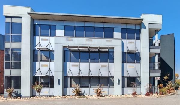 1 663 m² Commercial space