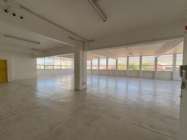 240 m² Industrial space