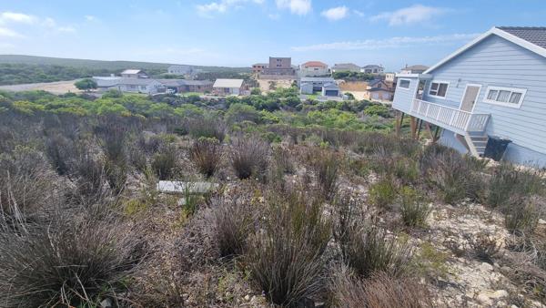 800 m² Land