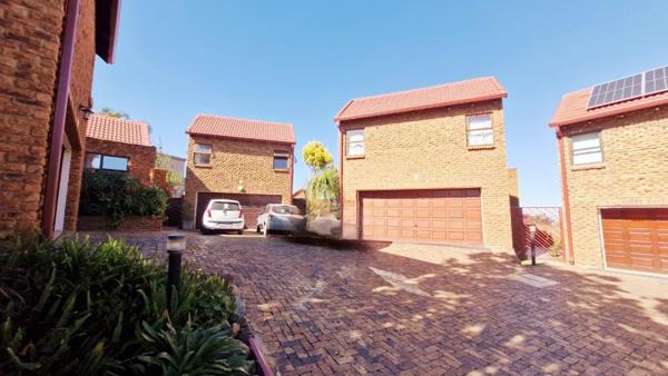 4 Bedroom Townhouse