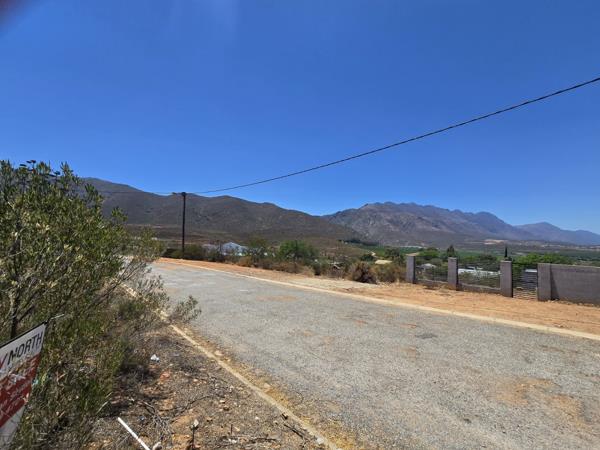 2 421 m² Land