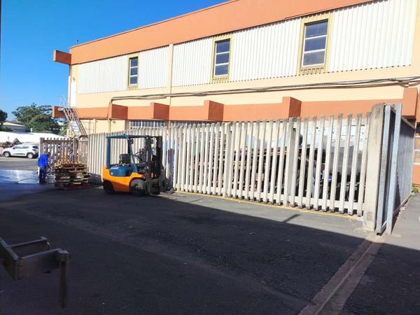 148  m² Industrial space